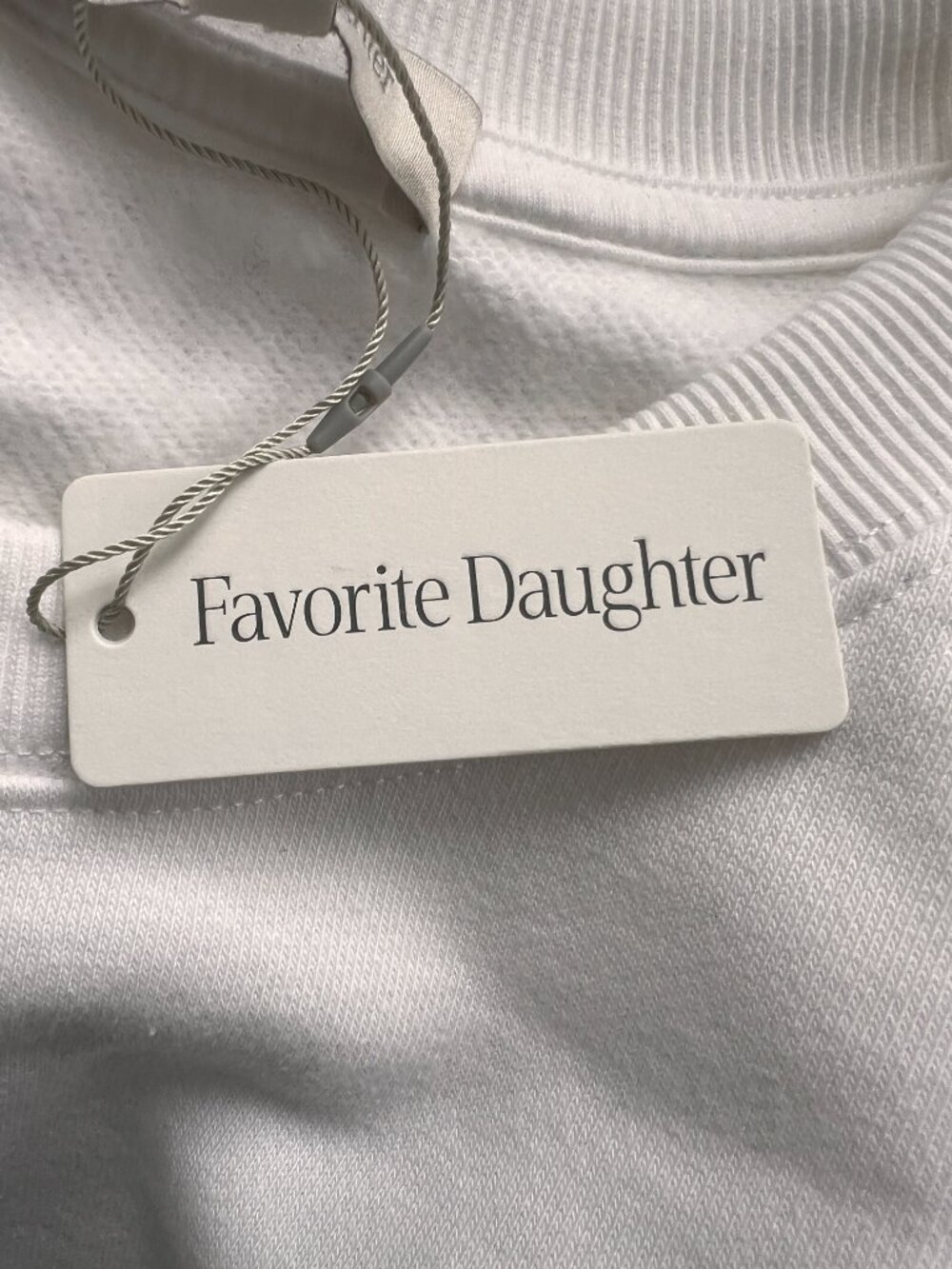 Favorite Daughter Mom of the Year Sweatshirt White Wisteria Red Heart Crewneck L - Picture 8 of 12